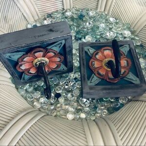 Carved wooden wall hooks‎